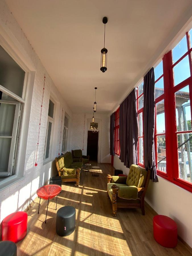 Red Door Lejlighed Tbilisi Eksteriør billede